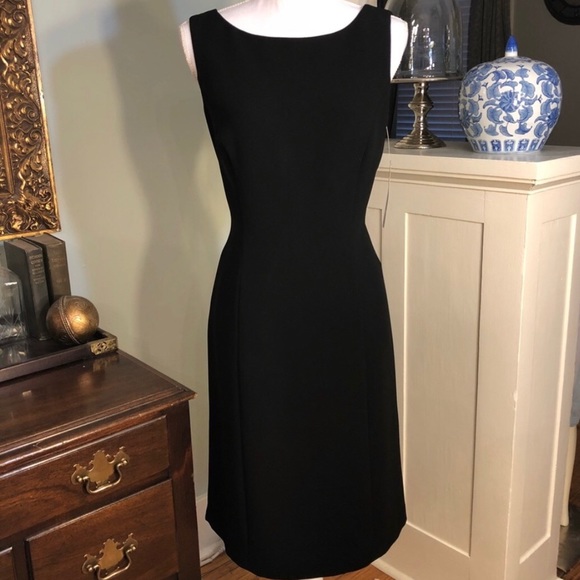 Tahari Dresses & Skirts - Tahari Solid Black Sheath Dress New